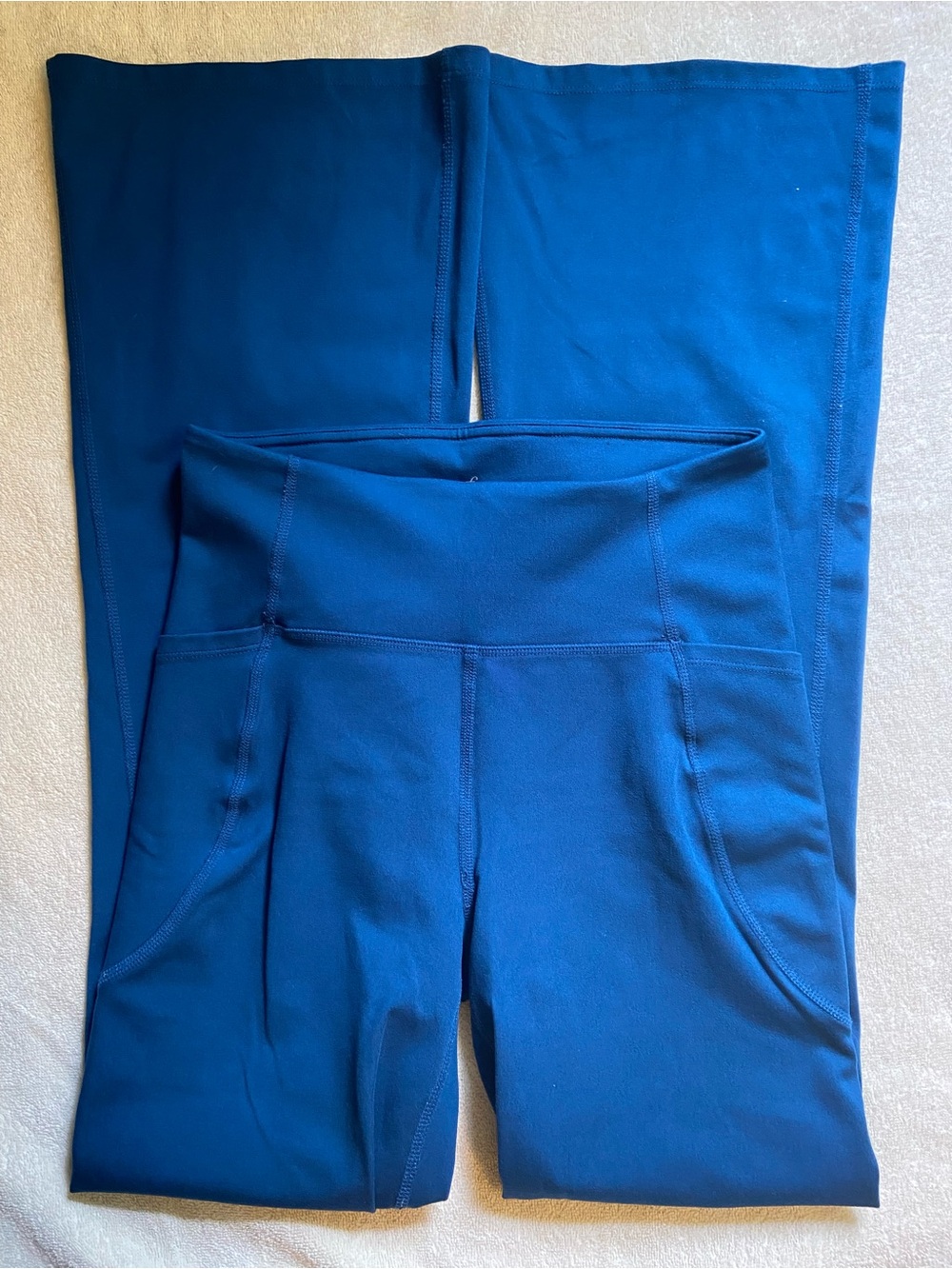 Freely Woman’s Flare Leggings
Size - Medium